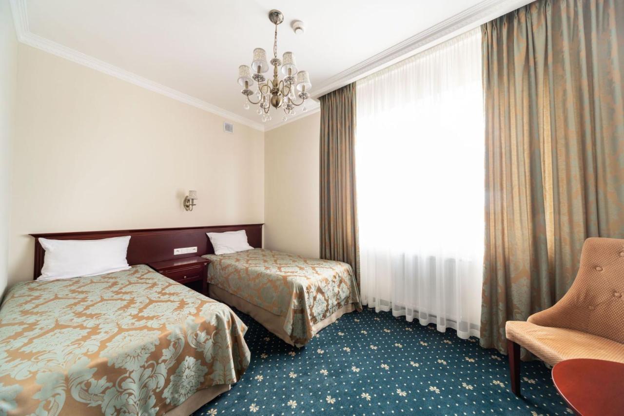 Parisel Palace Centrum Konferencyjno-Wypoczynkowe Klimki Pod Lukowem Esterno foto