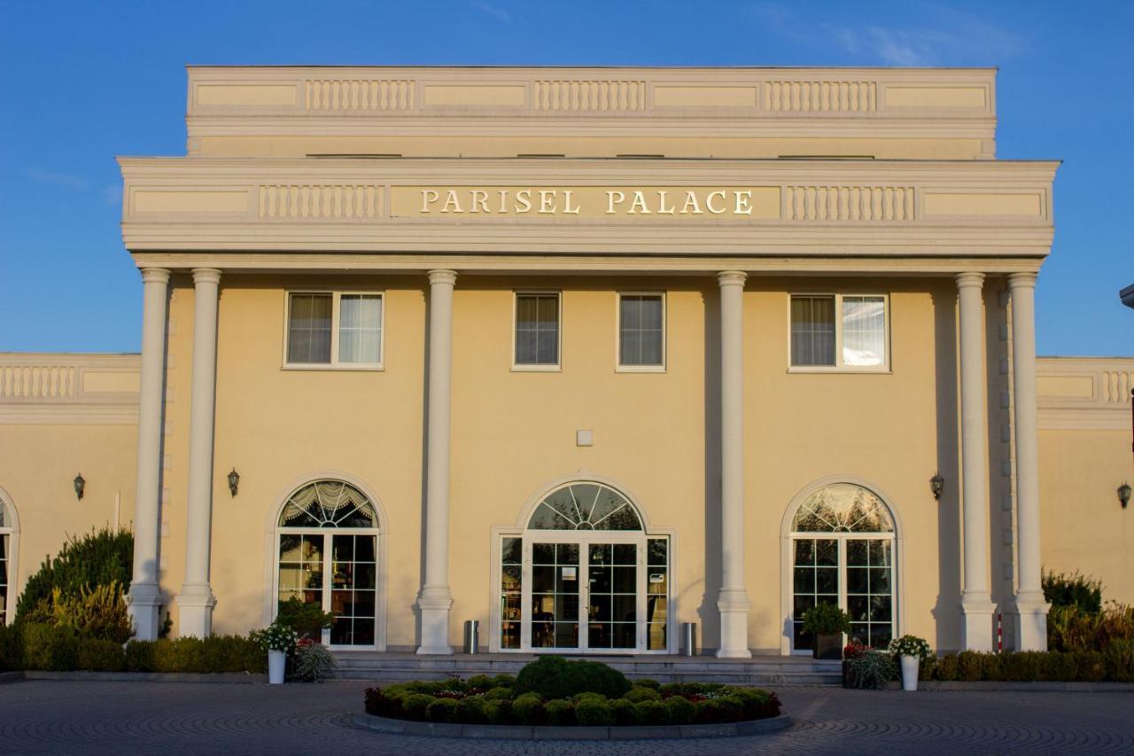 Parisel Palace Centrum Konferencyjno-Wypoczynkowe Klimki Pod Lukowem Esterno foto
